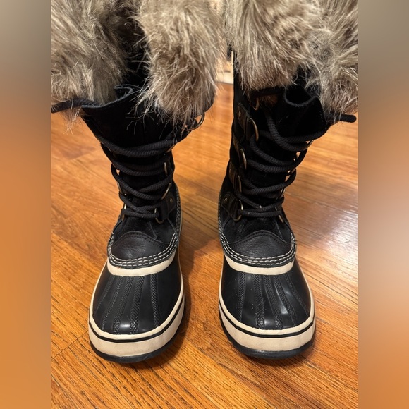 Sorel Joan of Arctic Faux Fur Waterproof Insulated Winter Boots size 6 - Picture 3 of 9